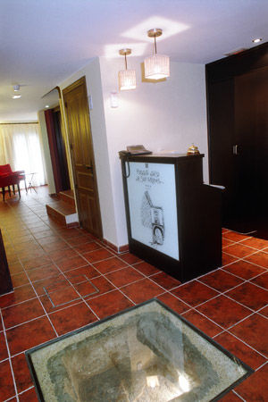 Posada Arco De San Miguel Calatayud Buitenkant foto
